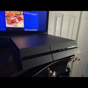 Want to trade ps4 for ps4 slim